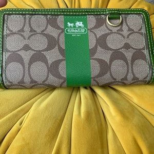 Coach Zip Around Accordion Wallet